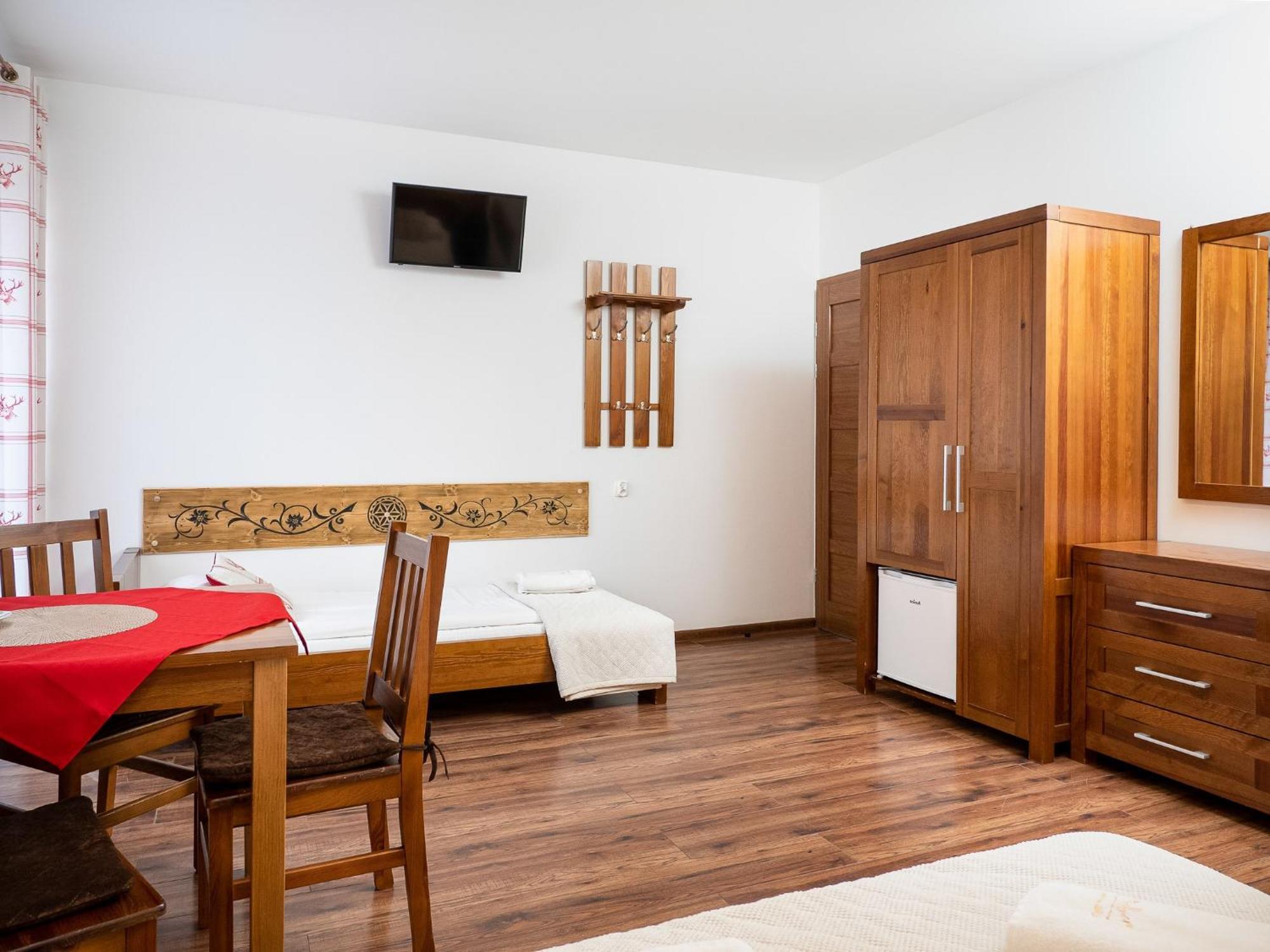 Willa Pod Reglami Male Ciche Sauna & Jacuzzi Exterior foto